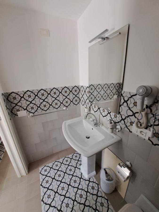 B&B Pepe Rosa Тропеа Екстер'єр фото